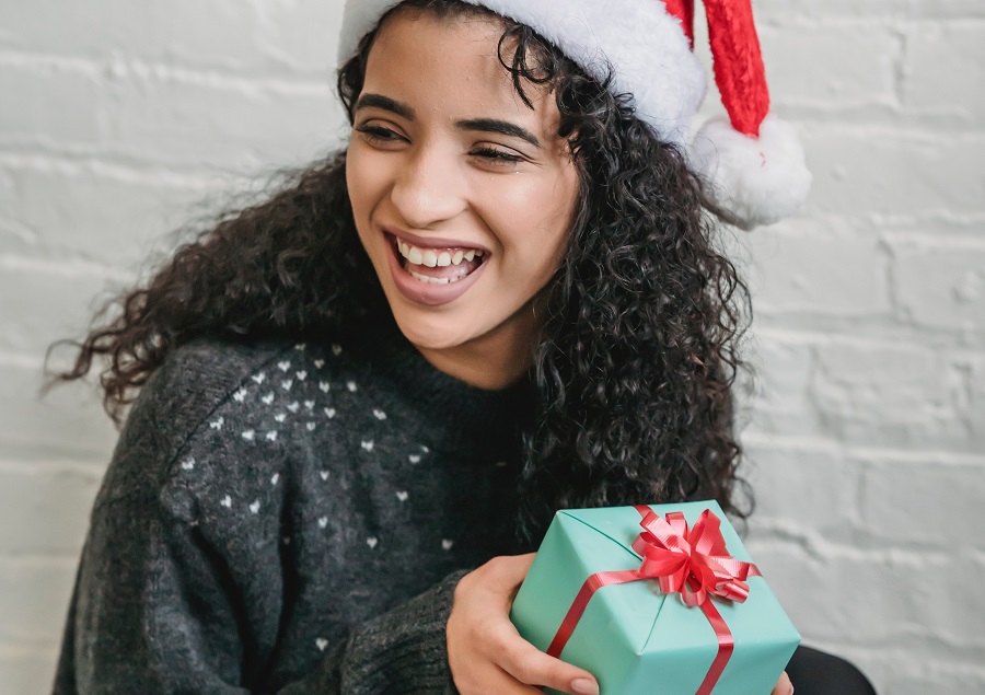 Tips for Enjoying Teeth-Friendly Christmas Celebrations